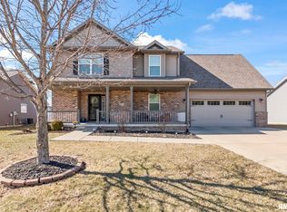 1623 Prairie Vista Dr, Chatham, IL 62629