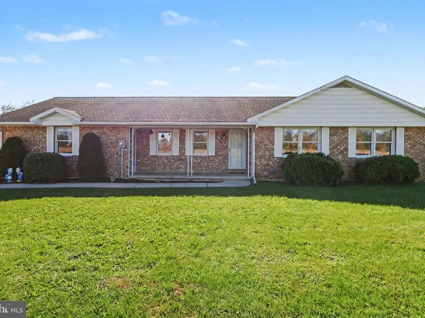 60 N Miller St, Fairfield, PA 17320