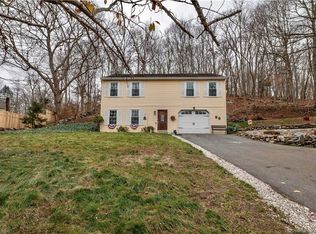 68 Westbrook Rd, Centerbrook, CT 06409