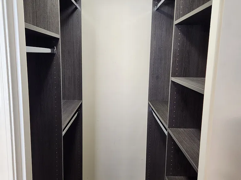 100 Forest Ct #4 — Photo 9