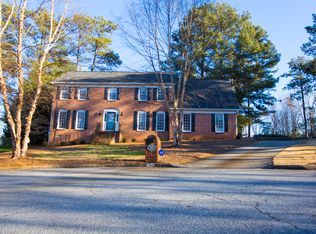 1589 Walden Pond Rd, Suwanee, GA 30024