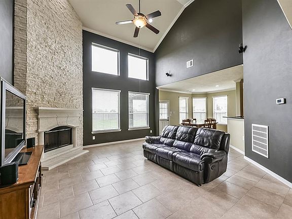 5th image of 4734 La Escalona Dr