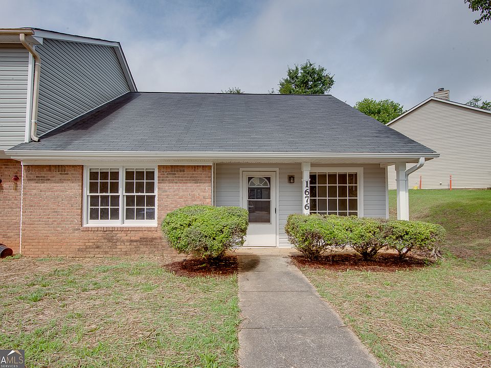 1st image of 1676 Winchester Way