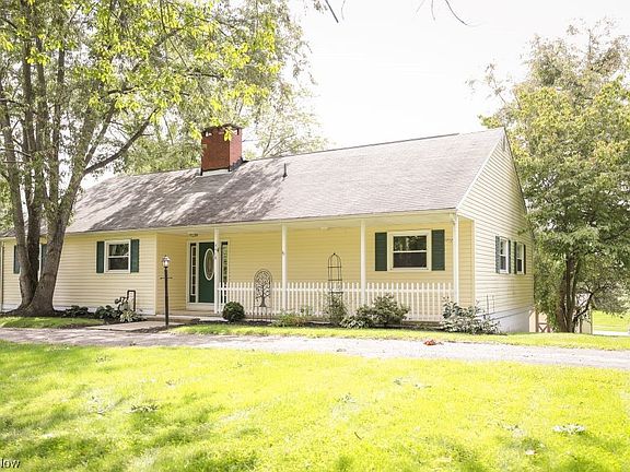 4th image of 4418 Lovers Ln