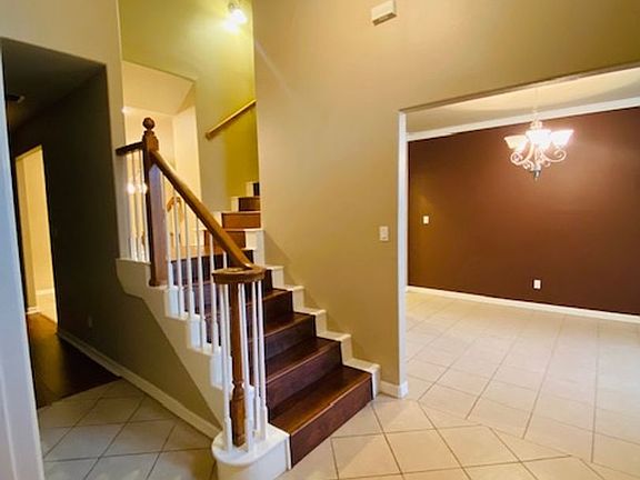 2nd image of 3412 Goldcrest Ave