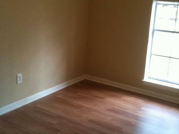 5th image of 9422 Wardlow Dr