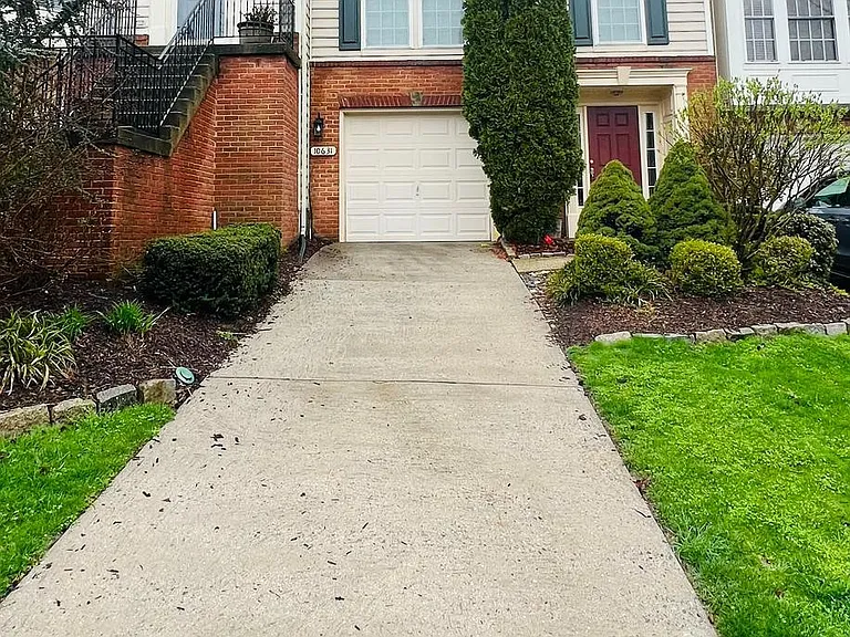 10631 Sandown Way — Photo 1