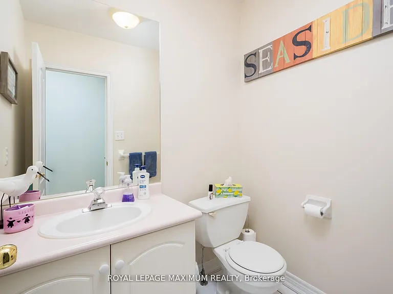 195 Gidleigh Park Cres W — Photo 10
