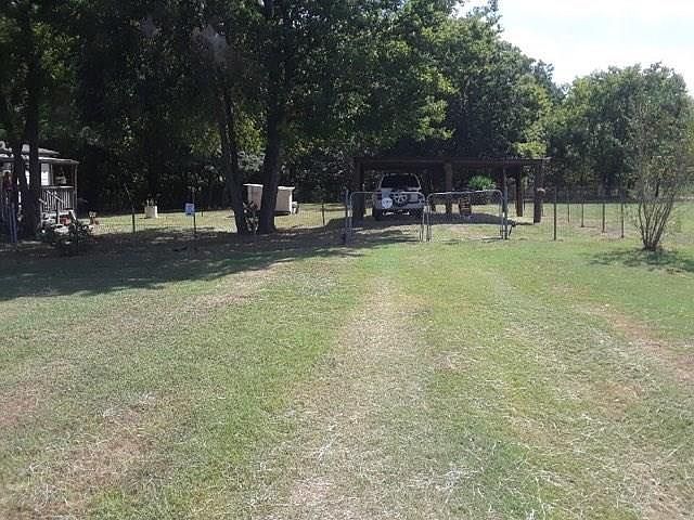 2nd image of 510 E Bluff Rd