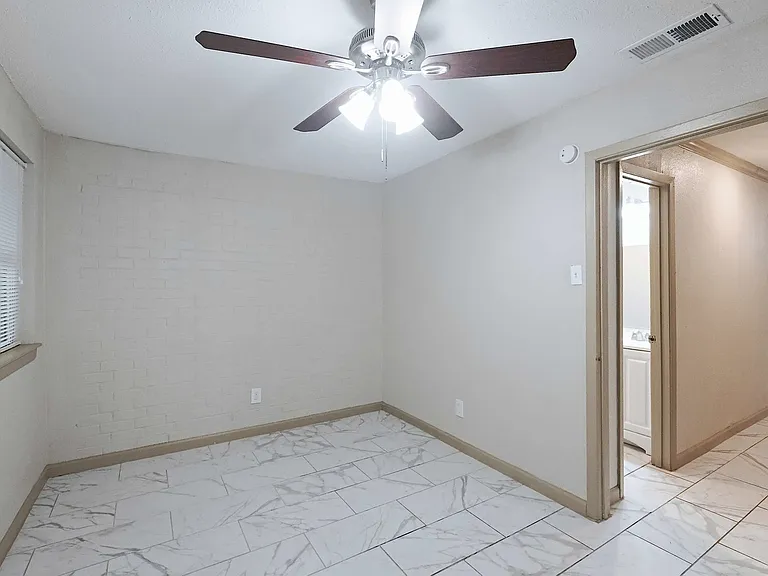 Ambassador Apartments — Photo 42