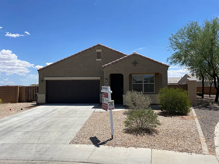 1269 E Denvil Dr — Photo 1