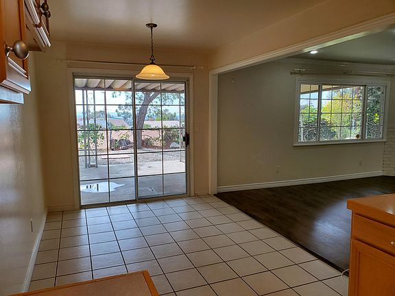 5th image of 706 Ackley St