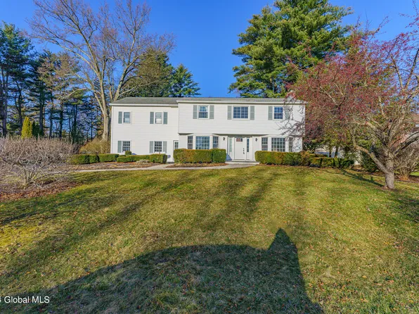 1125 Fernwood Drive, Niskayuna, NY 12309