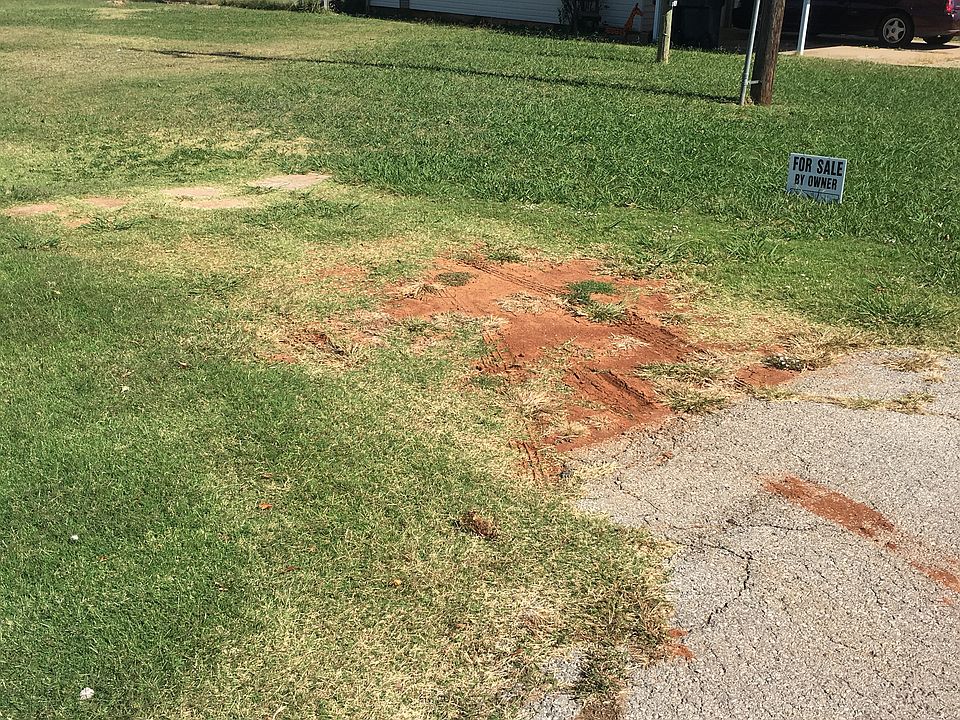 2nd image of 305 SE 67th St