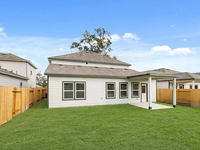 496 Shoreview Dr — Photo 20