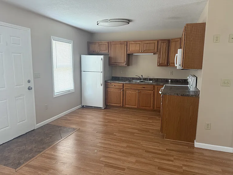 1710 S Main St #3 — Photo 2