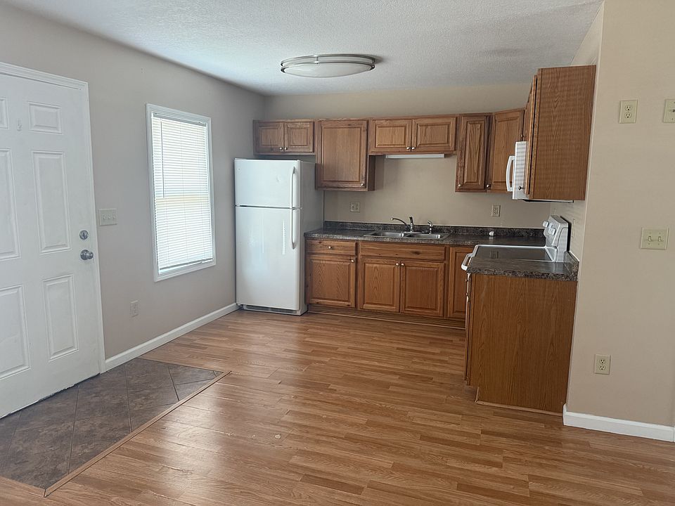 2nd image of 1710 S Main St Unit 3