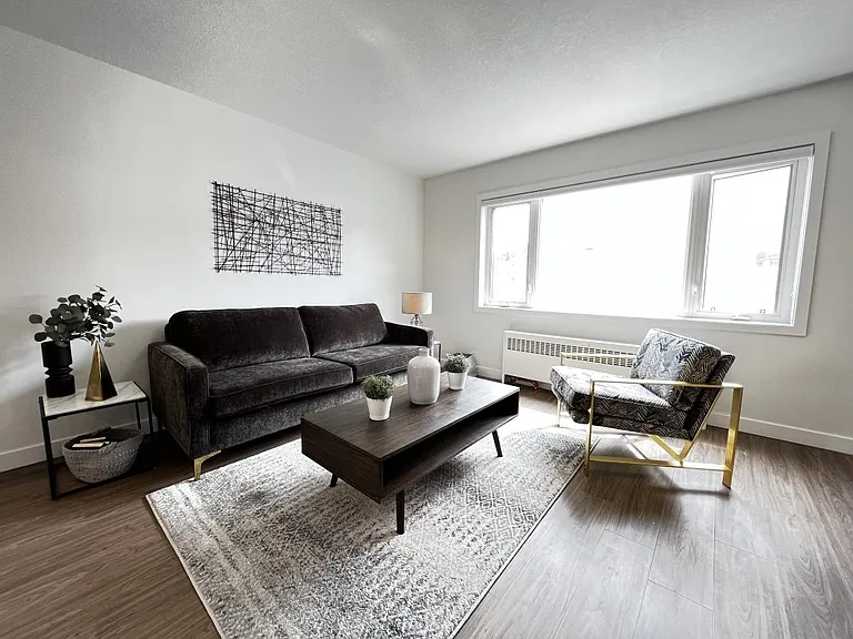 1019 17th Ave SW — Photo 34