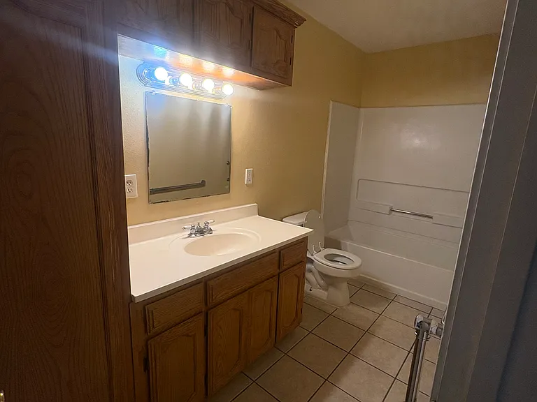 514 N 6th St #5 — Photo 3