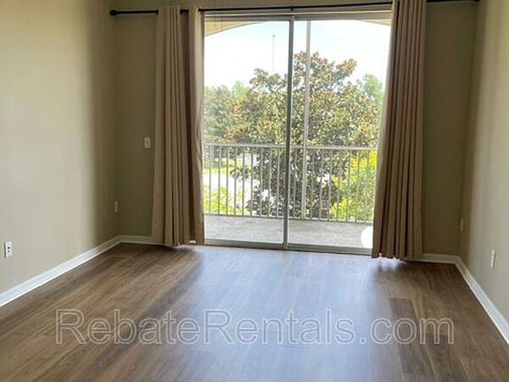 5th image of 7801 Point Meadows Dr Unit 8307