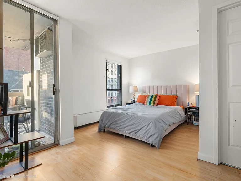 872 Massachusetts Ave #303 — Photo 24