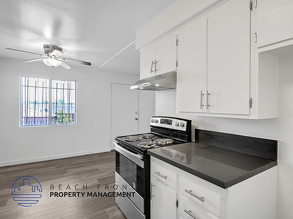 4th image of 1576 Elm Ave #14