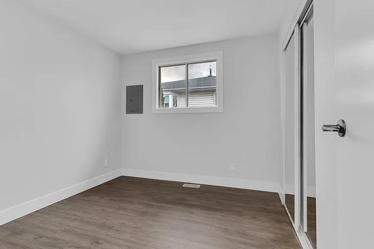 224 McLellan Ct #1 — Photo 11