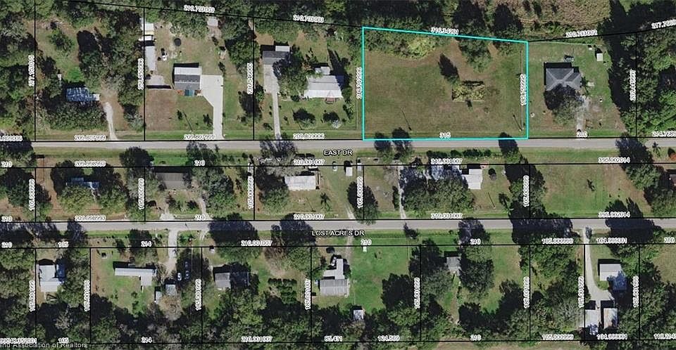 1st image of 1418 East Dr