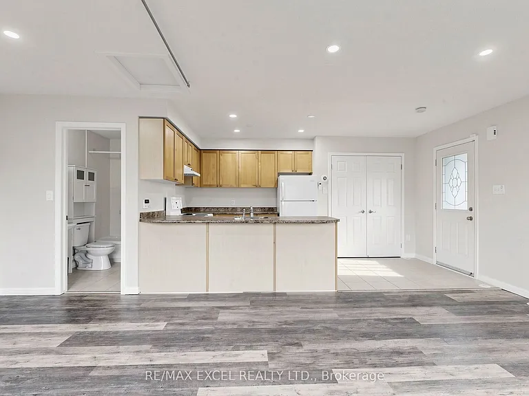 11 Peony St — Photo 23