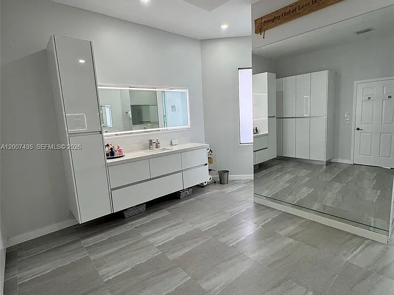 15053 SW 40th St — Photo 18