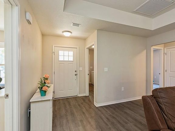 4th image of 5164 Lake Dr S #S