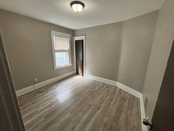 4th image of 500 Colvin Ave #3