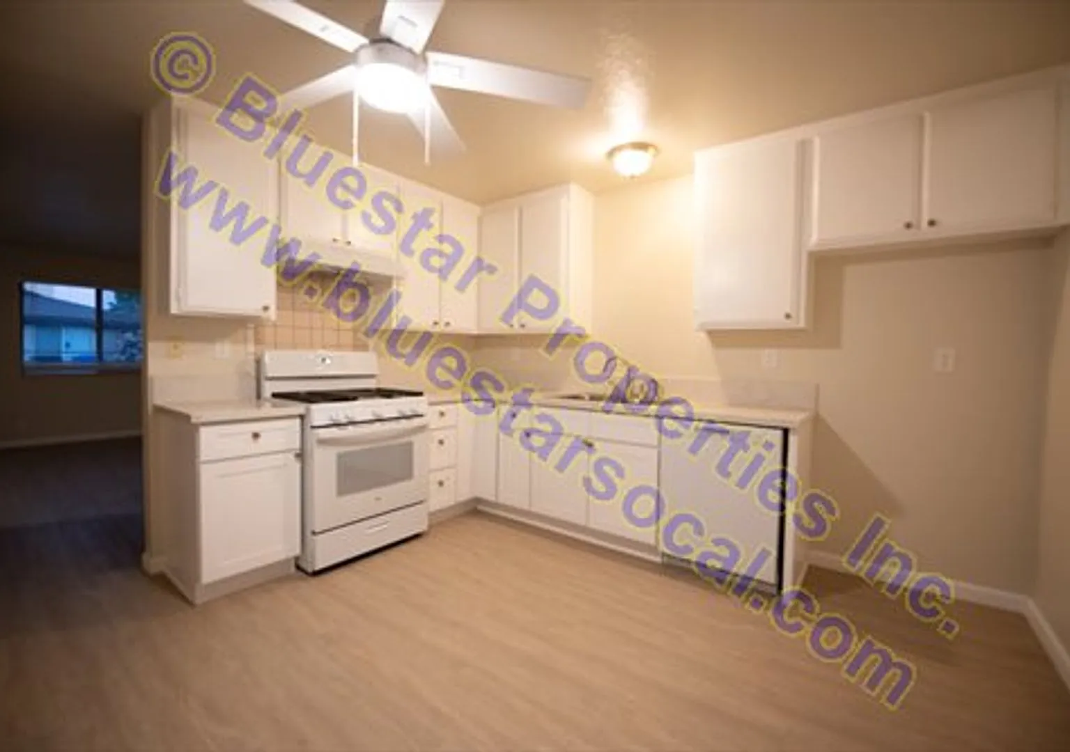15360B — Photo 3