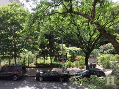 433 W 48th St APT 2W, New York, NY, 10036