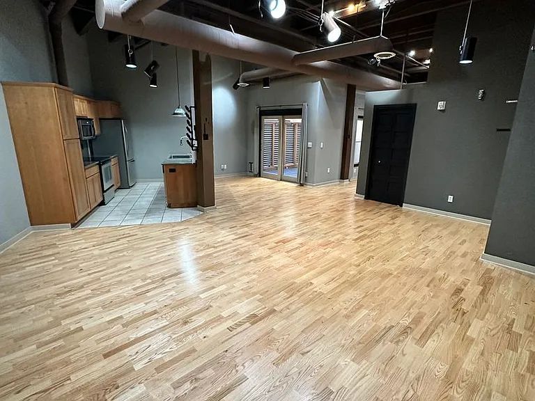 315 W Riverside Ave #305 — Photo 3