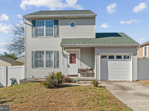 8078 Outing Ave, Pasadena, MD 21122