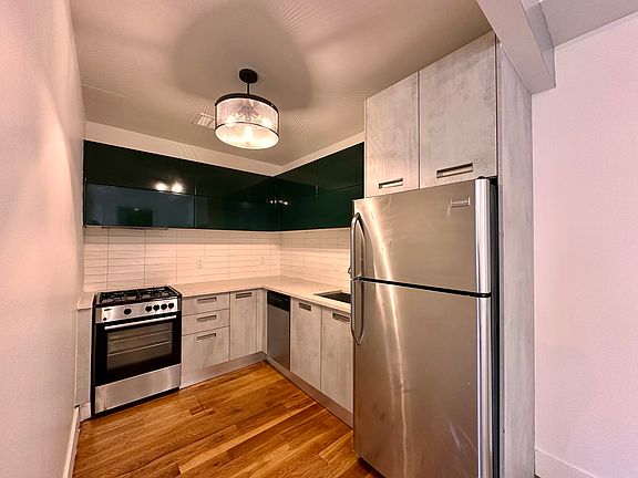 5th image of 22 Ford St #409