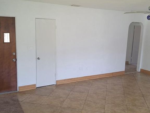 3rd image of 3908 Highland St S
