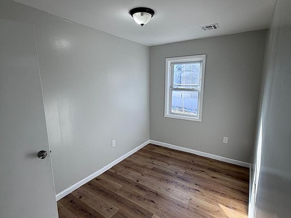 5th image of 554 E Jersey St #7