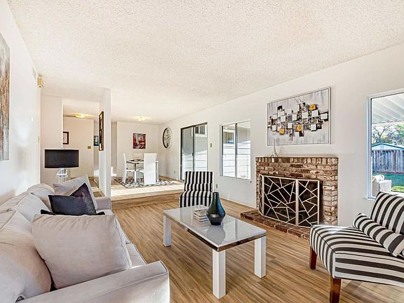 5th image of 2071 Treewood Ln