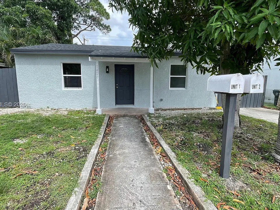 1420 NW 2nd Ave #1-2
