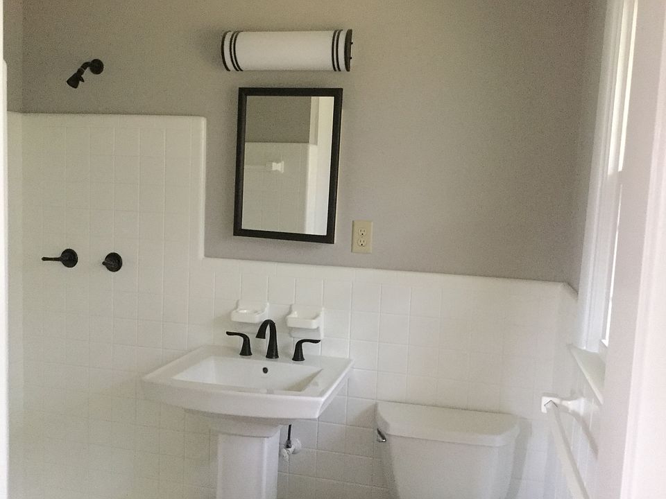 1st image of 4211 Smithfield Dr