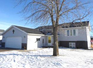 417 6th Ave, Windom, MN 56101