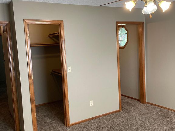5th image of 114 SE Grand Ave