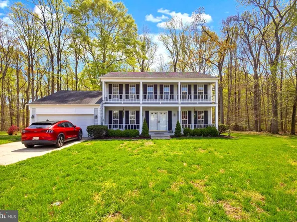8604 Valley Dr, Waldorf, MD 20603