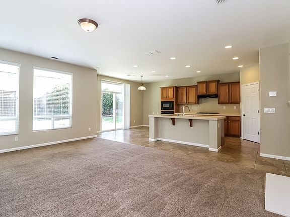 3rd image of 1342 Renison Ln