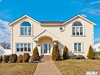 1st image of 756 Patterson Ave