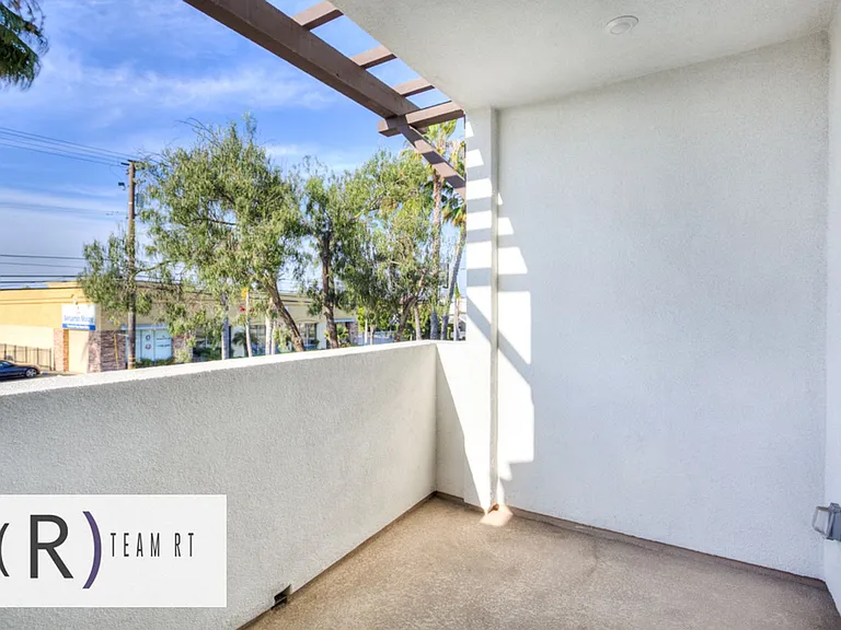 11454 Artesia Blvd — Photo 10