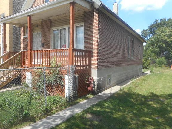 3rd image of 4532 W Van Buren St