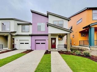 9951 11th Ave SW #24, Seattle, WA 98106